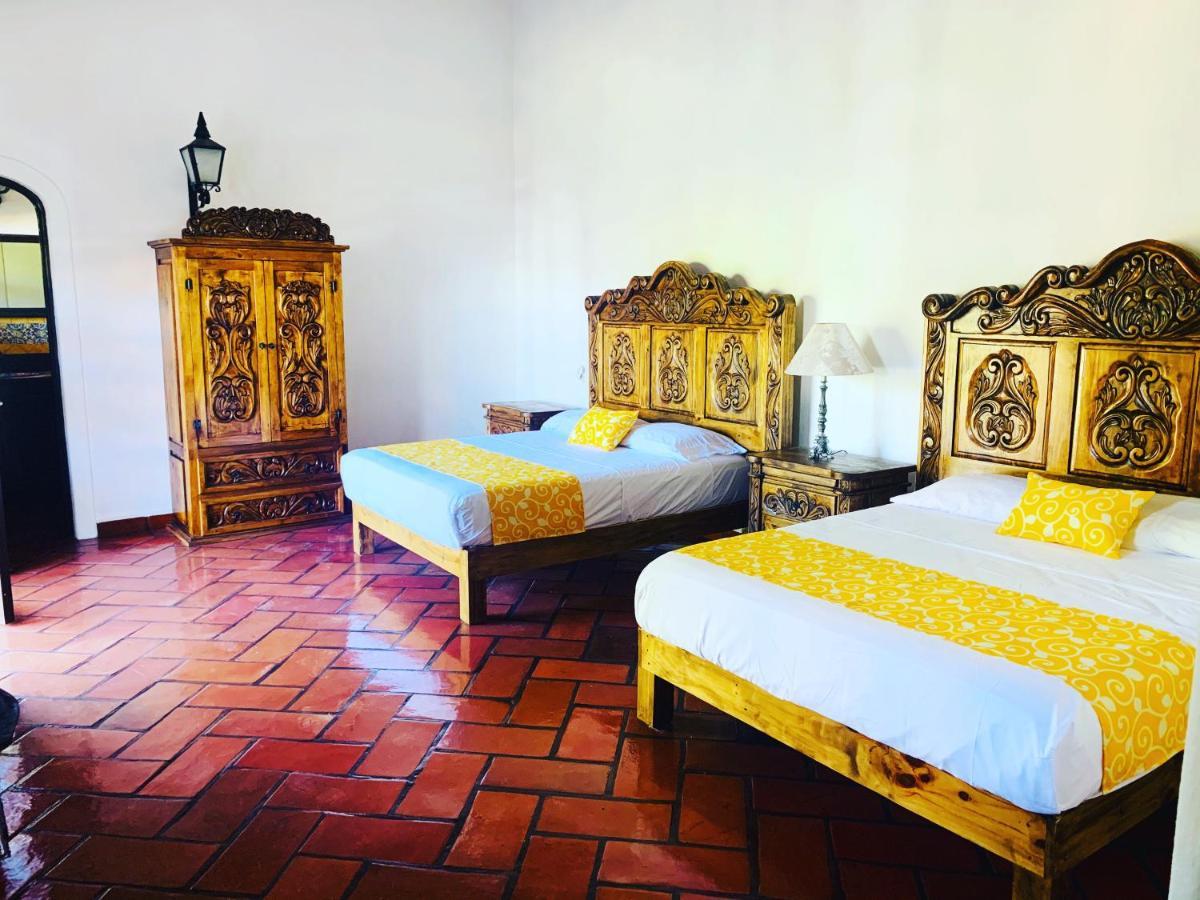 Caroline Bella Bed & Breakfast Ajijic Extérieur photo